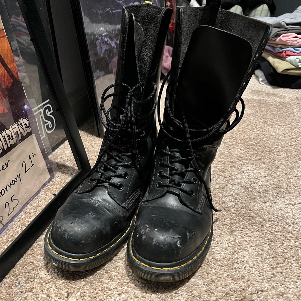 1914 Dr. Martens vegan leather boots